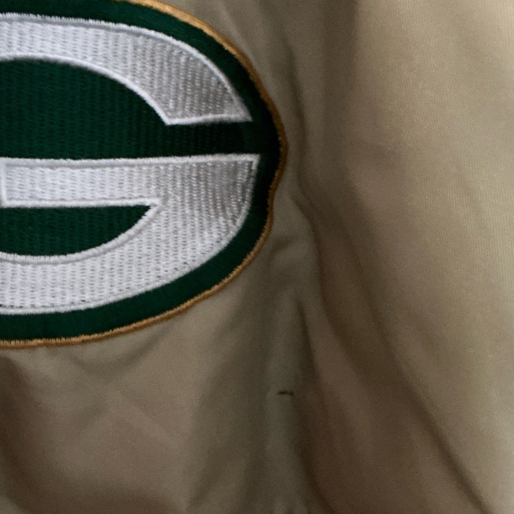 Like NewSTARTER Tan and Green Packers Performance Jacket - Picture 3 of 8